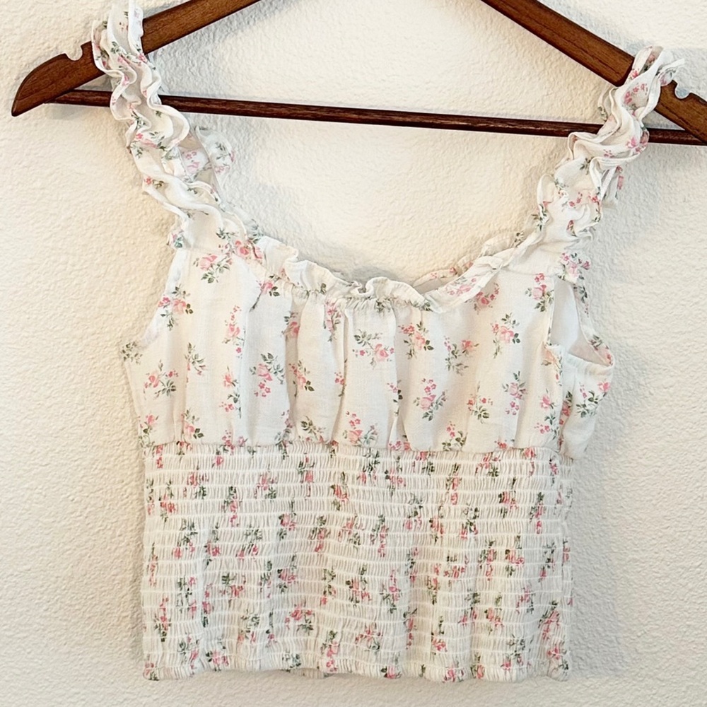 Love Tree White and Pink Floral Smocked Crop Top Size Small